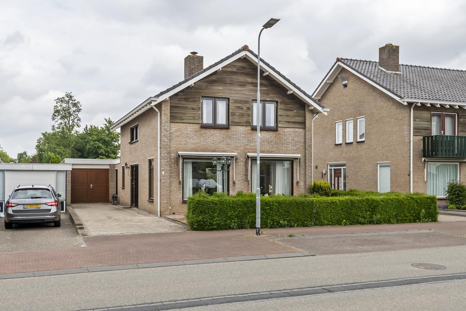 Dijkstraat 4 a, Beneden-Leeuwen