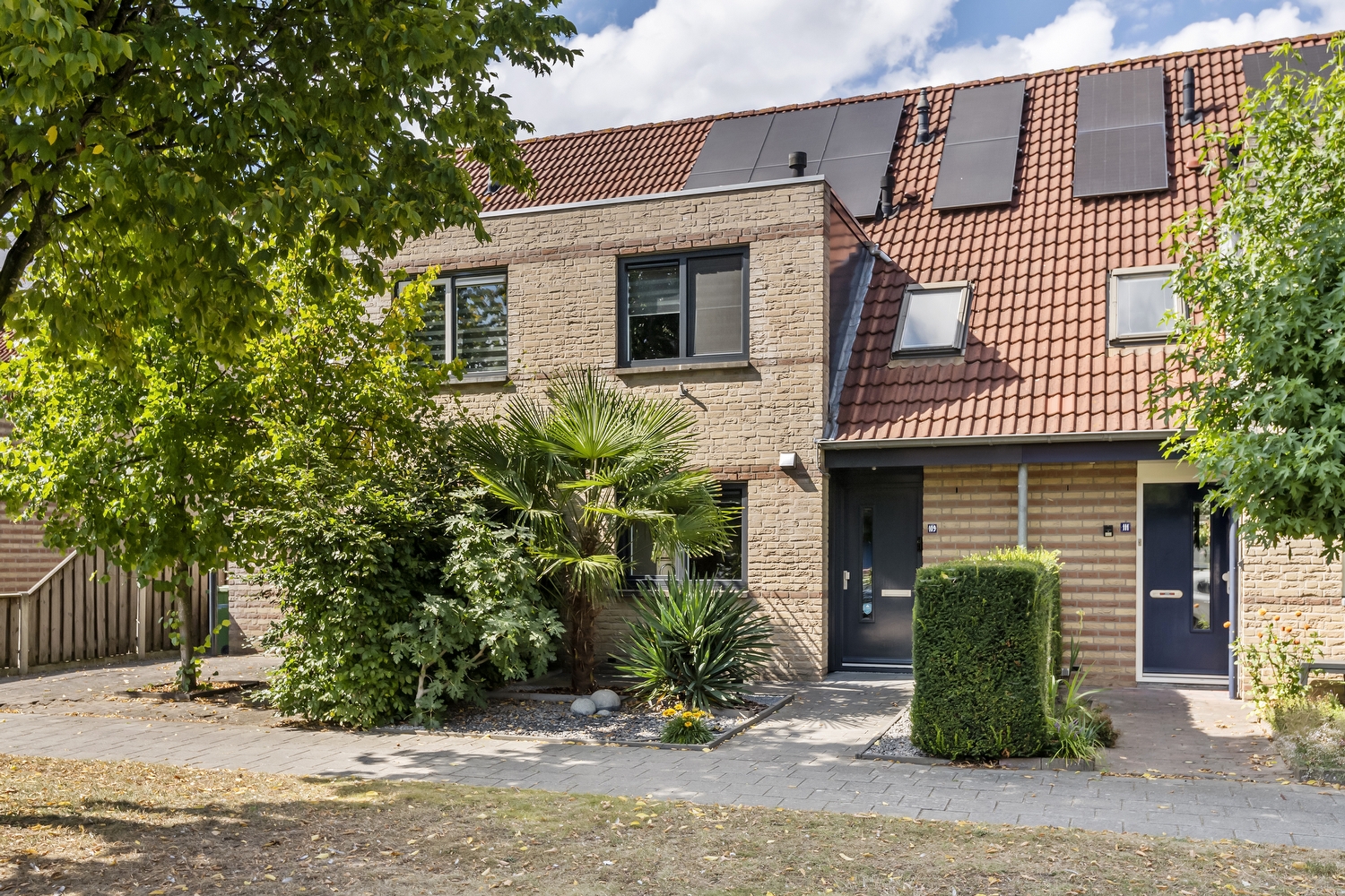 Duifkruid 109, Tiel