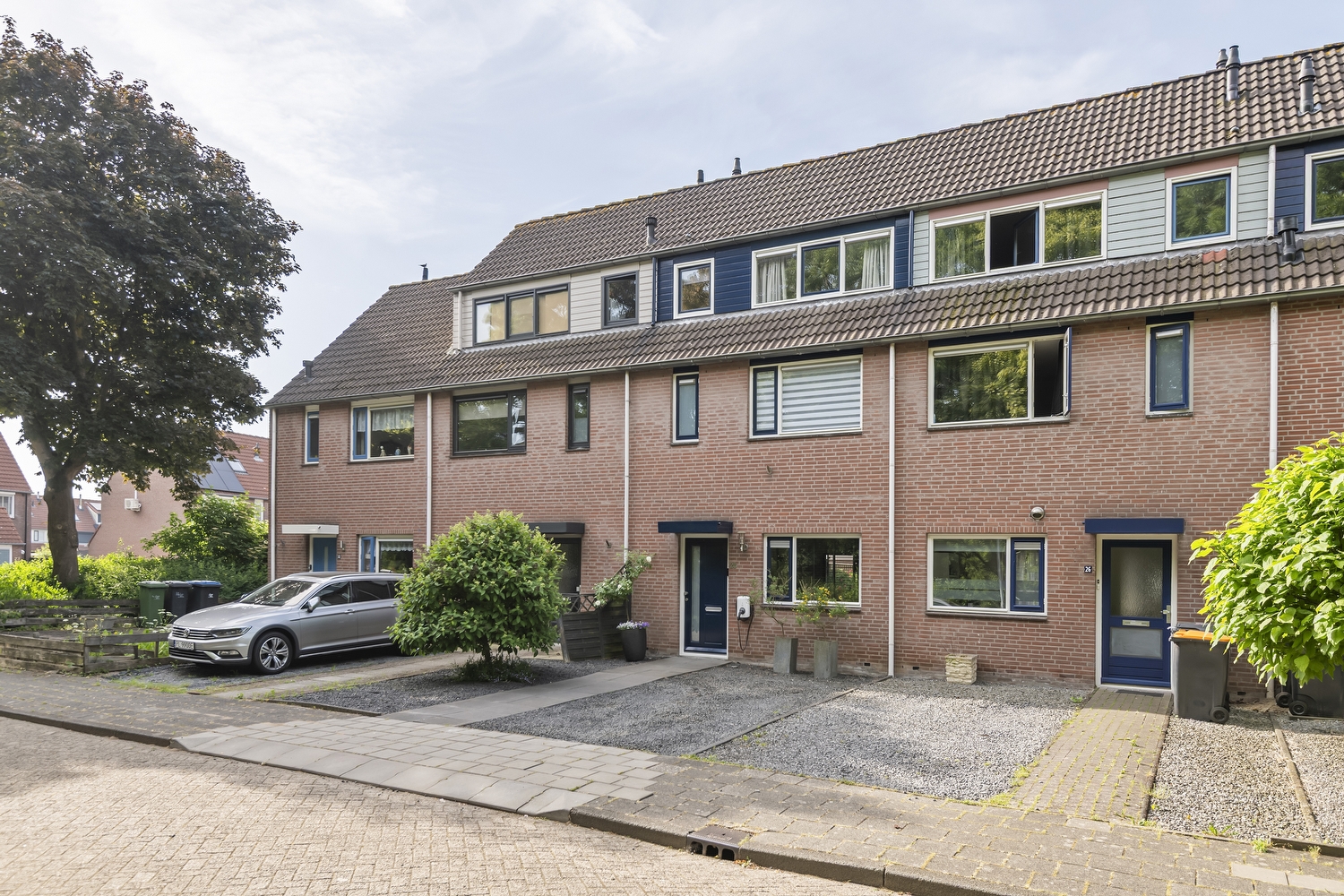 Gallencamp 28, Tiel