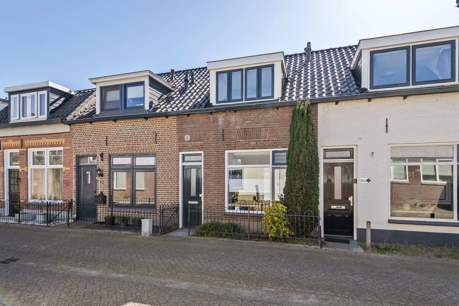 Honingstraat 15, Tiel