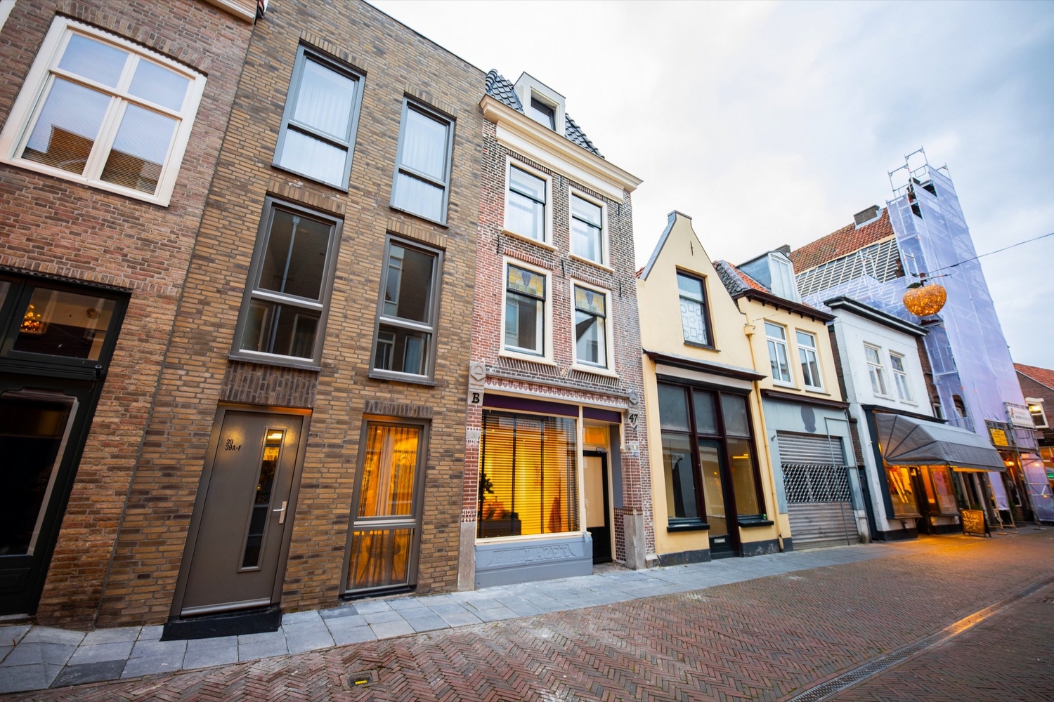 Weerstraat 39 d, Tiel