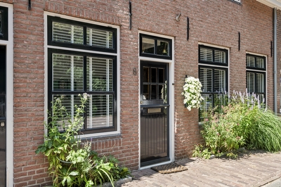 1e Achterstraat 8, Tiel