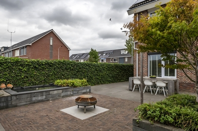 Aardbeivlinder 112, Tiel