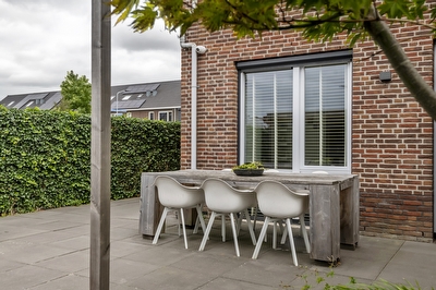 Aardbeivlinder 112, Tiel