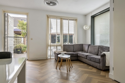 Aardbeivlinder 112, Tiel