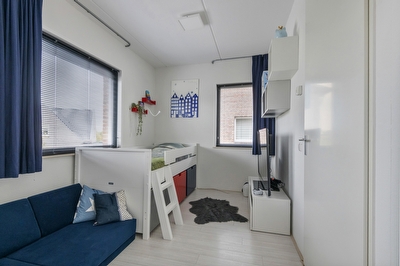Aardbeivlinder 46, Tiel