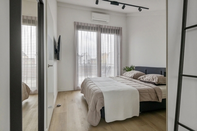 Aardbeivlinder 46, Tiel