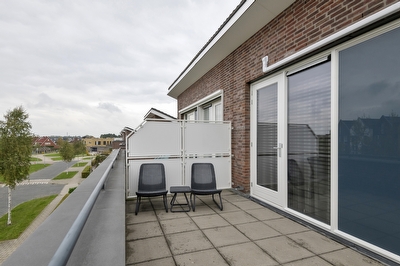 Aardbeivlinder 46, Tiel