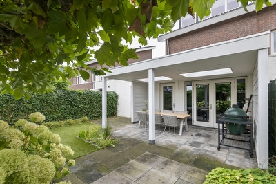 Aardbeivlinder 46, Tiel