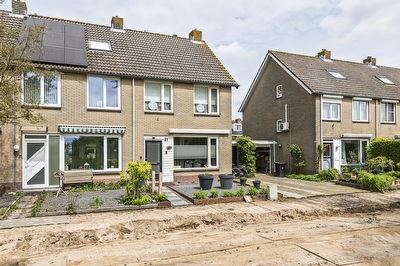 Acquoylaan 31, Tiel