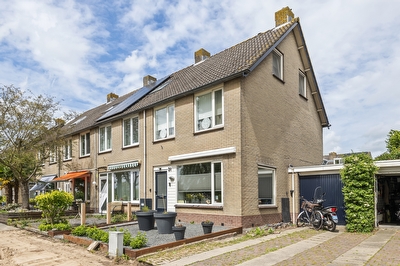Acquoylaan 31, Tiel