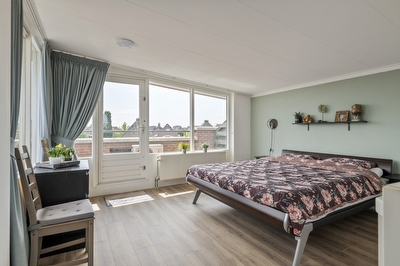 Akelei 26, Tiel