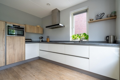 Bruine Eikenpage 60, Tiel