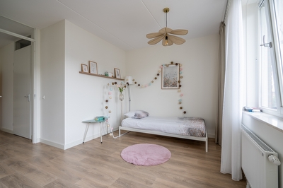 Bruine Eikenpage 60, Tiel