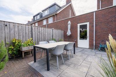 Bruine Eikenpage 60, Tiel