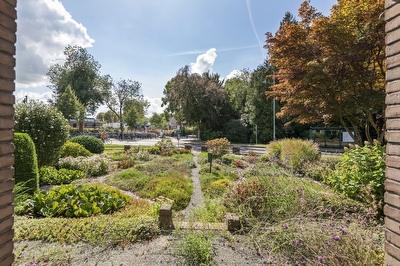 Burgemeester Meslaan 2, Tiel