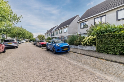Dijkmanzoet 84, Tiel