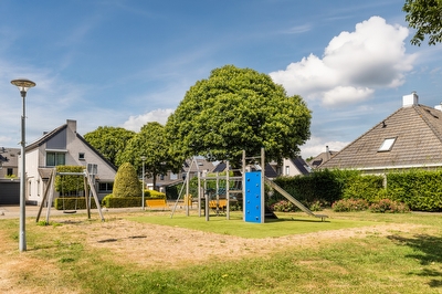 Dijkmanzoet 84, Tiel