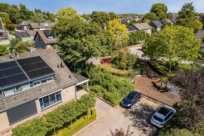 Fruitplein 7, Beneden-Leeuwen