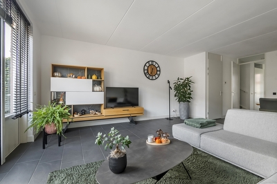 Gentiaanblauwtje 11, Tiel