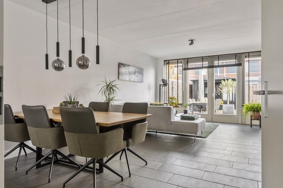 Gentiaanblauwtje 11, Tiel