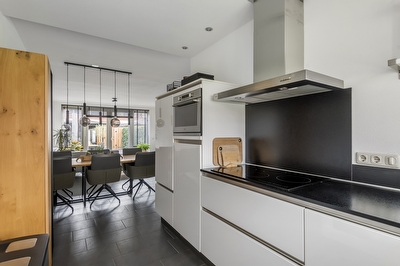 Gentiaanblauwtje 11, Tiel