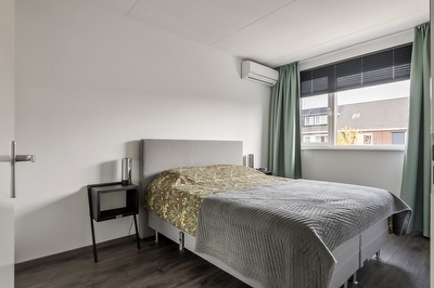 Gentiaanblauwtje 11, Tiel