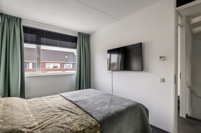 Gentiaanblauwtje 11, Tiel