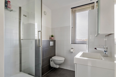 Gentiaanblauwtje 11, Tiel