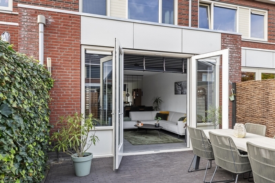 Gentiaanblauwtje 11, Tiel