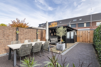 Gentiaanblauwtje 11, Tiel