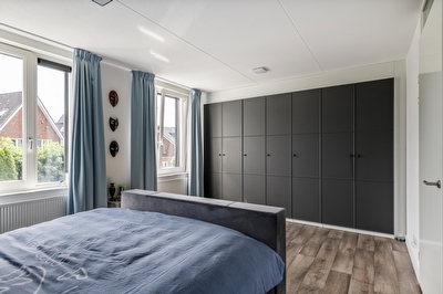 Grote Vuurvlinder 14, Tiel