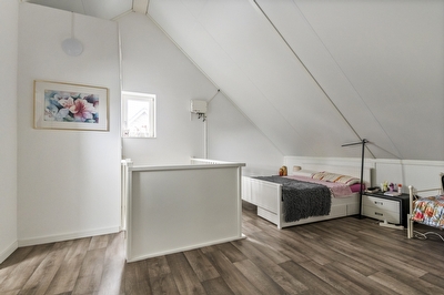 Grote Vuurvlinder 14, Tiel
