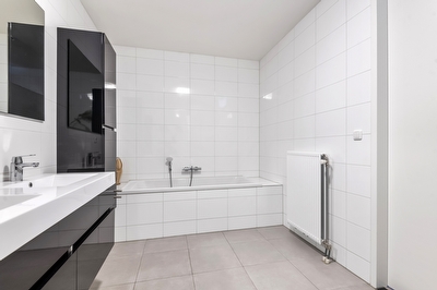 Grote Vuurvlinder 25, Tiel