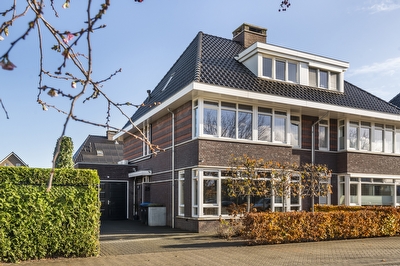 Grote Vuurvlinder 25, Tiel