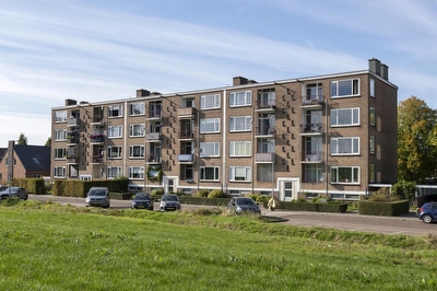 Hertog Arnoldstraat 54, Tiel