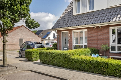 Hogeweidseweg 58, Tiel