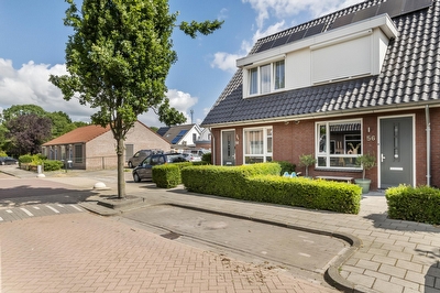 Hogeweidseweg 58, Tiel