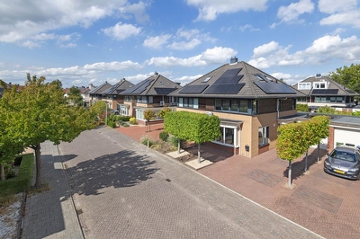 J. van Zantenstraat 70, Meteren