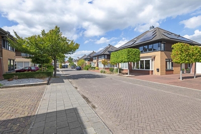J. van Zantenstraat 70, Meteren