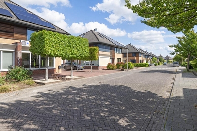 J. van Zantenstraat 70, Meteren