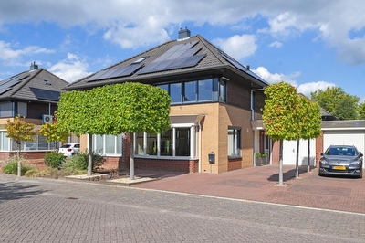 J. van Zantenstraat 70, Meteren