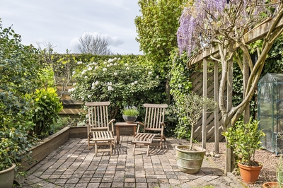 Lijsterstraat 2, Tiel