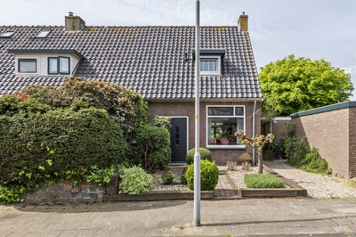 Lijsterstraat 2, Tiel