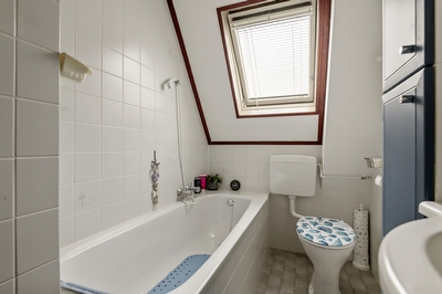 Lingedijk 65 a, Wadenoijen