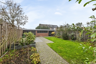 Ottenhofstat 36, Kerk-Avezaath