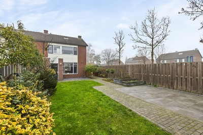 Ottenhofstat 36, Kerk-Avezaath