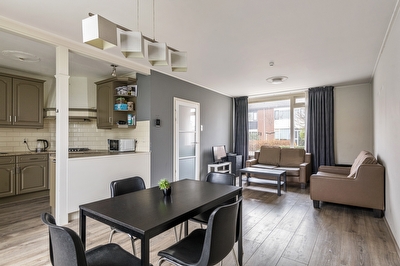 Ottenhofstat 36, Kerk-Avezaath