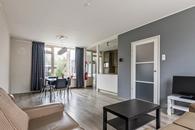 Ottenhofstat 36, Kerk-Avezaath