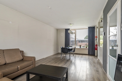 Ottenhofstat 36, Kerk-Avezaath